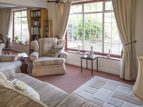 Magpies 4* Slinfold